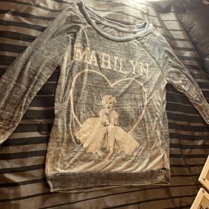Marilyn Monroe shirt